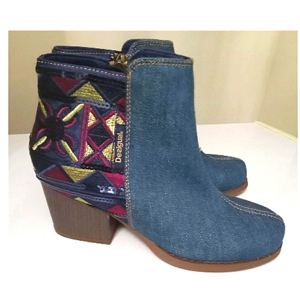Desigual Ankle Boot Size 6.5 (EU 37) - Picture 3 of 7